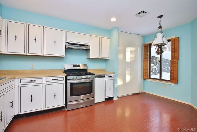 383 Martling Avenue, Tarrytown, NY 10591