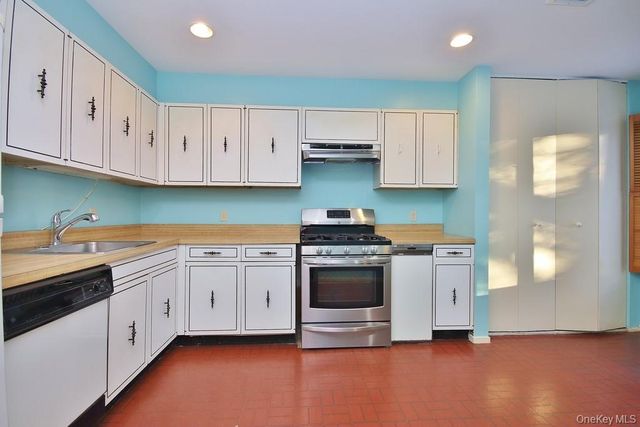 383 Martling Avenue, Tarrytown, NY 10591