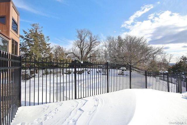 383 Martling Avenue, Tarrytown, NY 10591