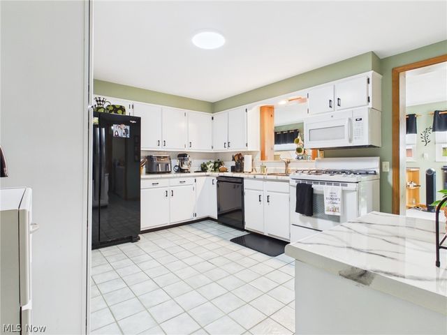 2200 Capital Drive, Parkersburg, WV 26101