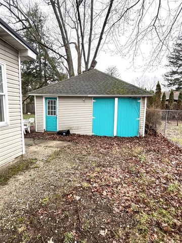 112 Alexander Street, Bangor, MI 49013