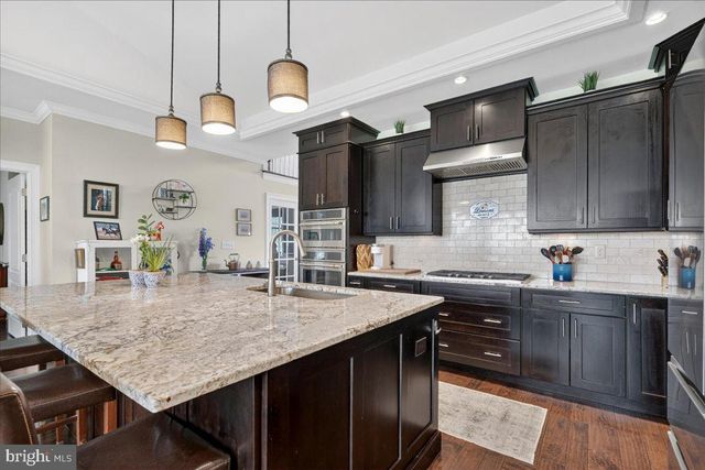 13 MEADOW VIEW LN, Malvern, PA 19355