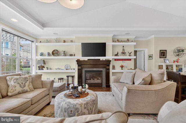 13 MEADOW VIEW LN, Malvern, PA 19355