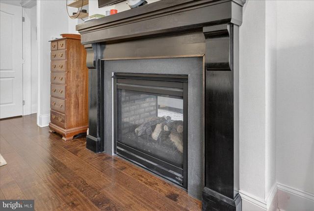 13 MEADOW VIEW LN, Malvern, PA 19355