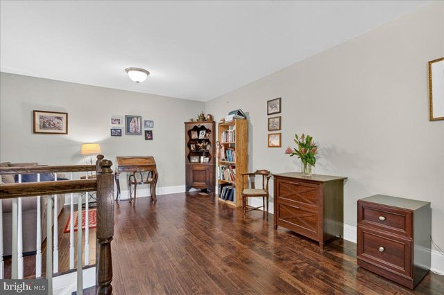 13 MEADOW VIEW LN, Malvern, PA 19355