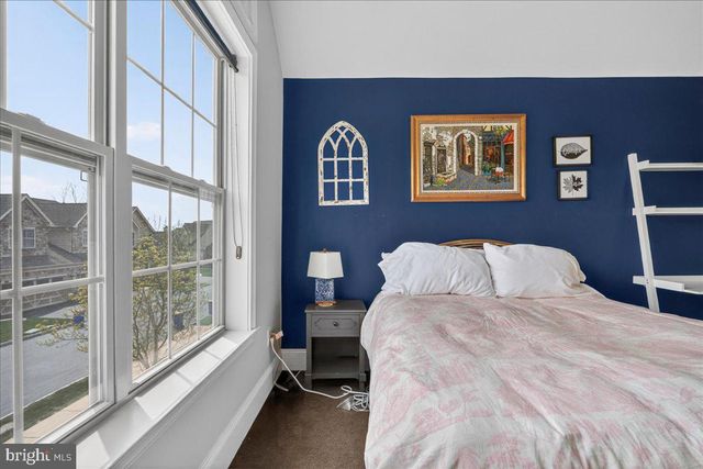 13 MEADOW VIEW LN, Malvern, PA 19355