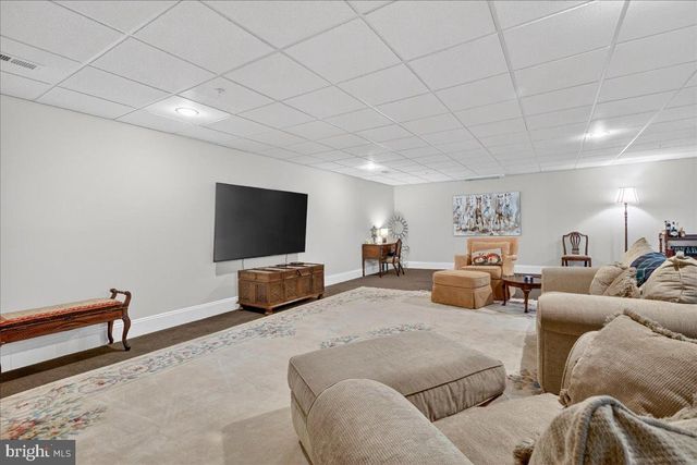 13 MEADOW VIEW LN, Malvern, PA 19355