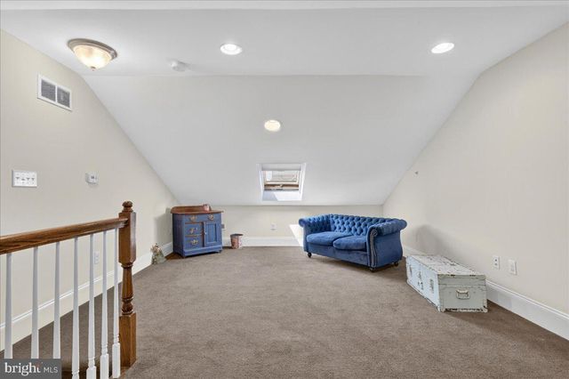 13 MEADOW VIEW LN, Malvern, PA 19355