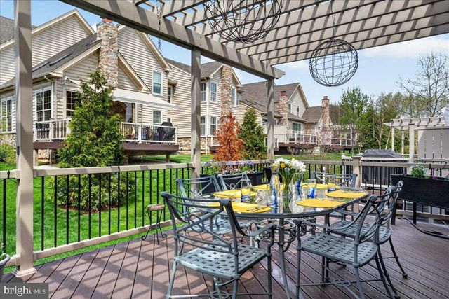 13 MEADOW VIEW LN, Malvern, PA 19355