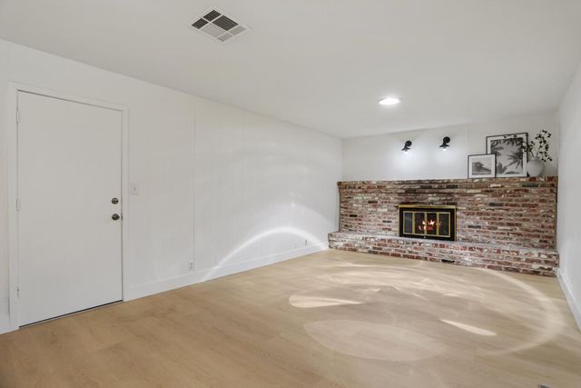 2442 Corbin Ln, Lodi, CA 95242