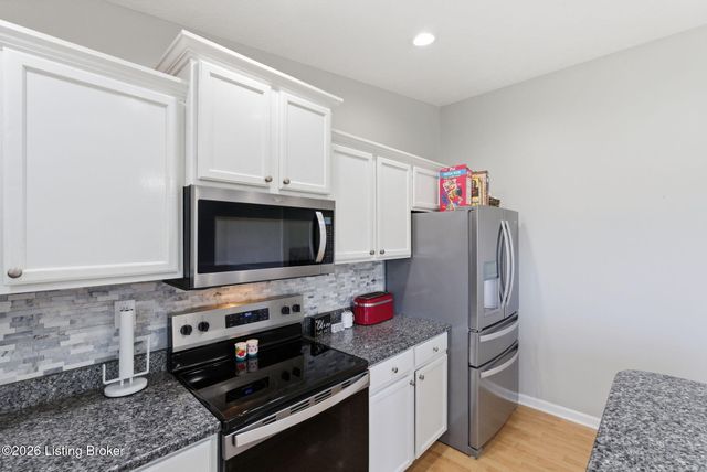 100 Andrew Ct, Lancaster, KY 40444