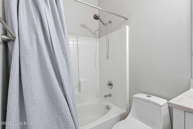 100 Andrew Ct, Lancaster, KY 40444