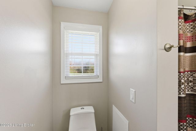 100 Andrew Ct, Lancaster, KY 40444