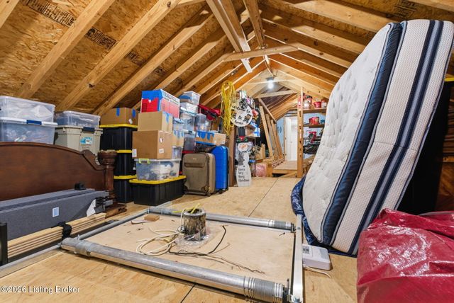 100 Andrew Ct, Lancaster, KY 40444