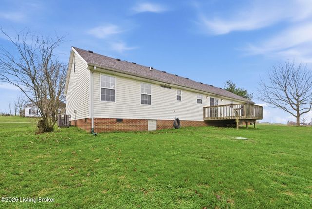 100 Andrew Ct, Lancaster, KY 40444