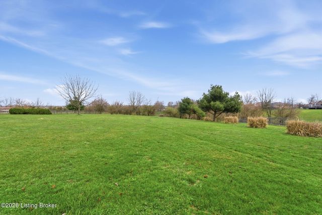 100 Andrew Ct, Lancaster, KY 40444