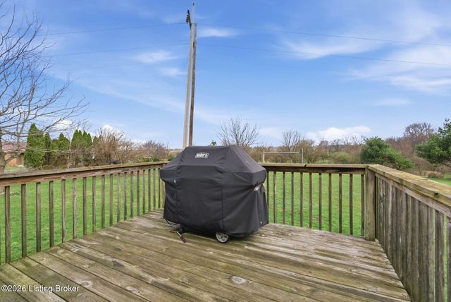 100 Andrew Ct, Lancaster, KY 40444