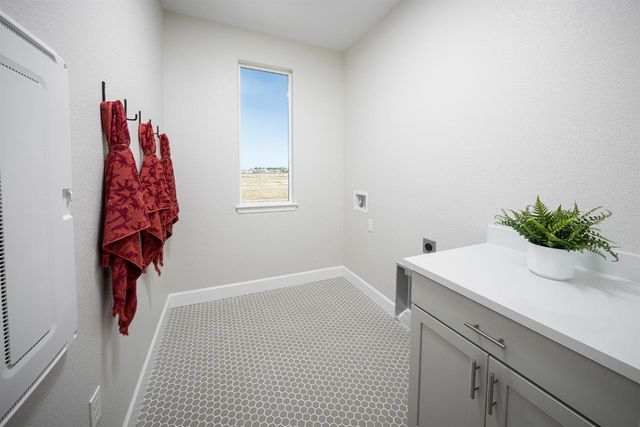 6712 Kaweah Ln, Stockton, CA 95219