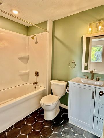 7160 Nw Cherry Avenue, Milton Twp, MI 49648