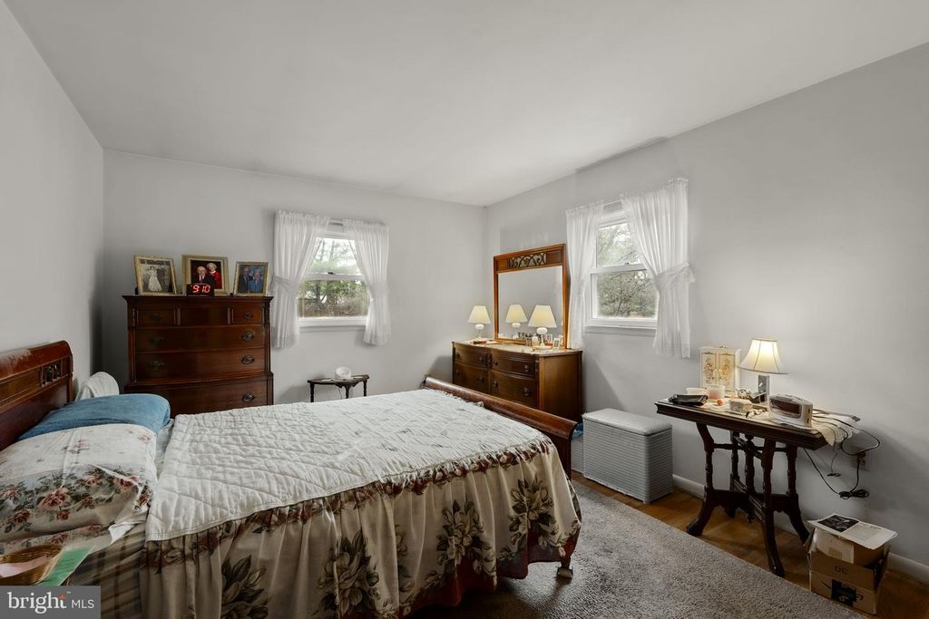 Image 32 of property listing at 555 LINCOLN DR, Wernersville, PA 19565