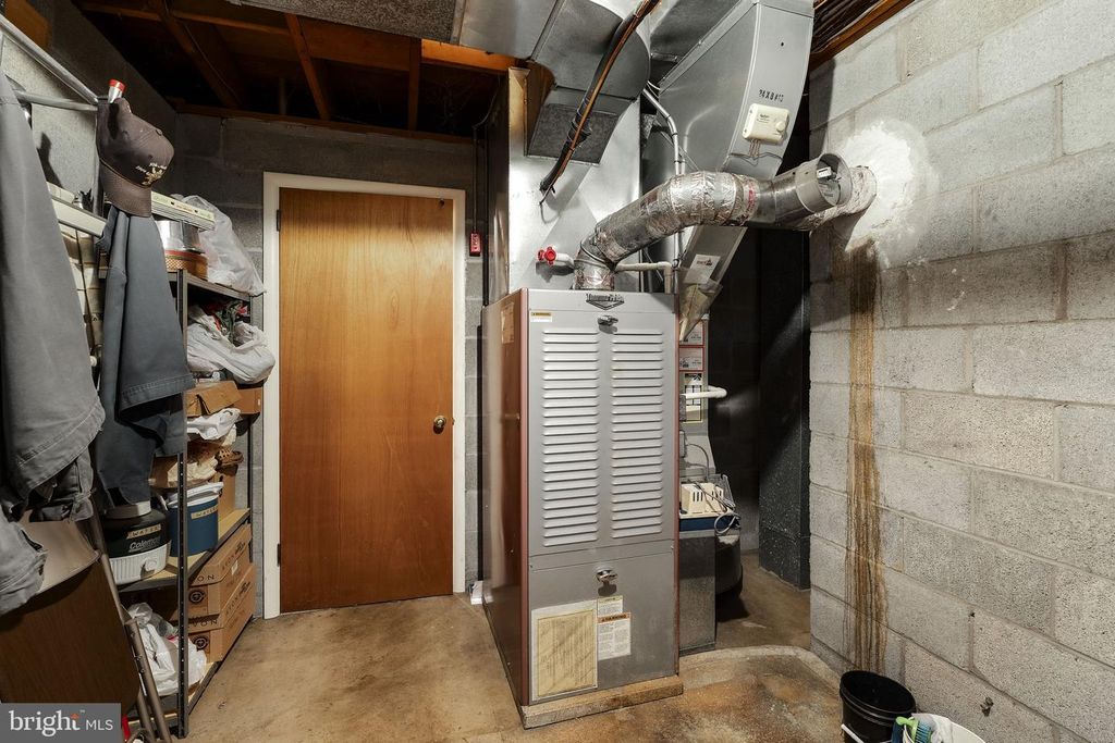 Image 48 of property listing at 555 LINCOLN DR, Wernersville, PA 19565