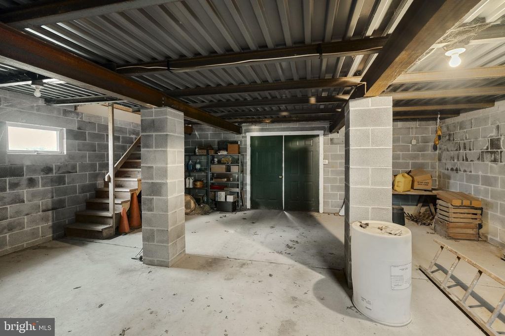 Image 57 of property listing at 555 LINCOLN DR, Wernersville, PA 19565