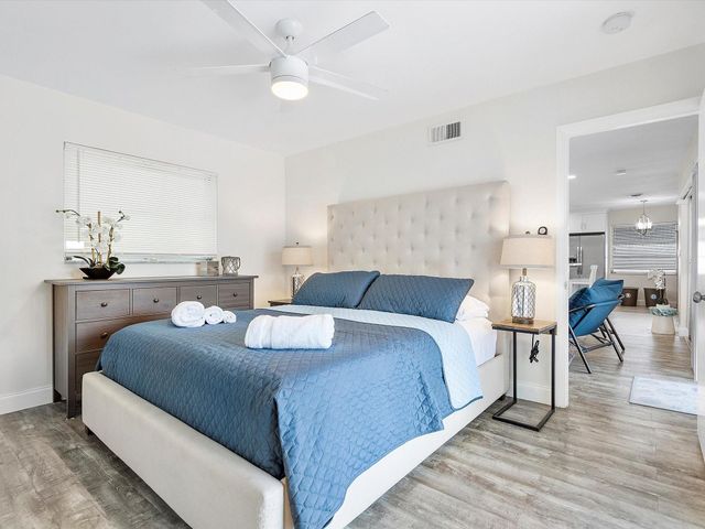 1941 NW 33rd Ct, Oakland Park, FL 33309