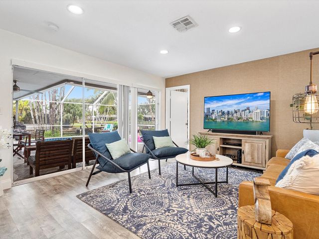 1941 NW 33rd Ct, Oakland Park, FL 33309