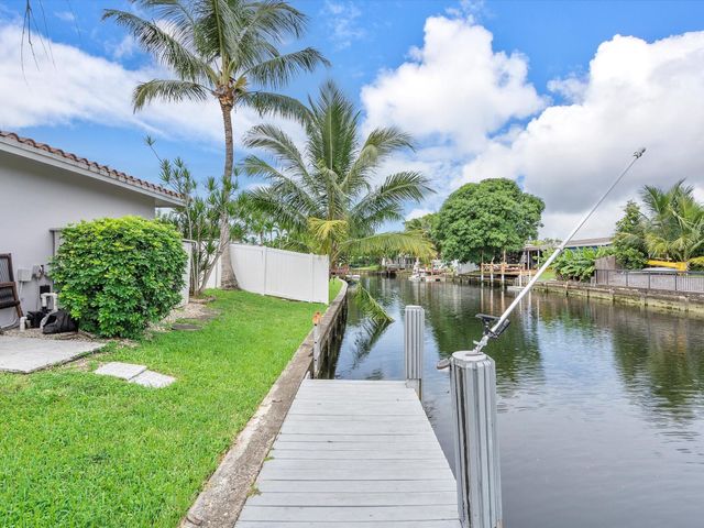 1941 NW 33rd Ct, Oakland Park, FL 33309