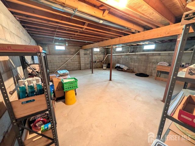 56 Wintergreen Avenue E, Edison, NJ 08820