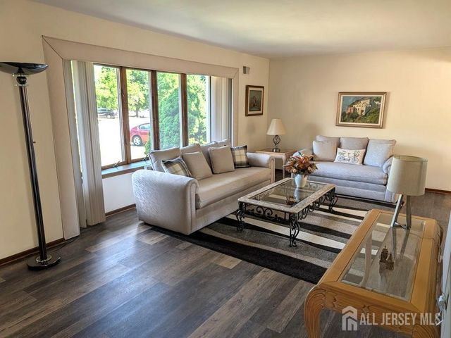 56 Wintergreen Avenue E, Edison, NJ 08820