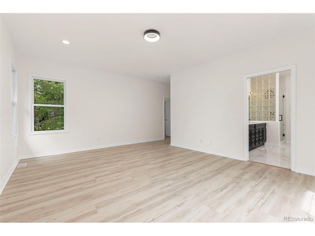 1732 E Phillips Ave, Littleton, CO 80122