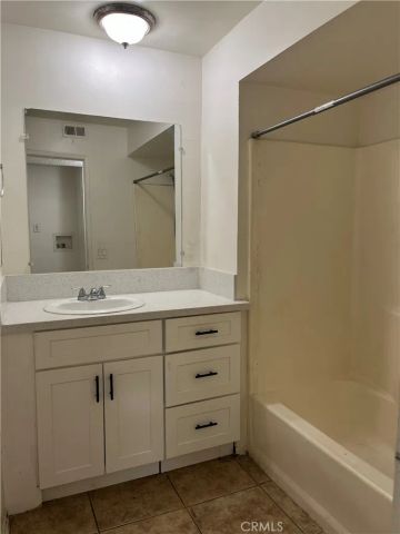 2035 Reedy Avenue, Highland, CA 92346