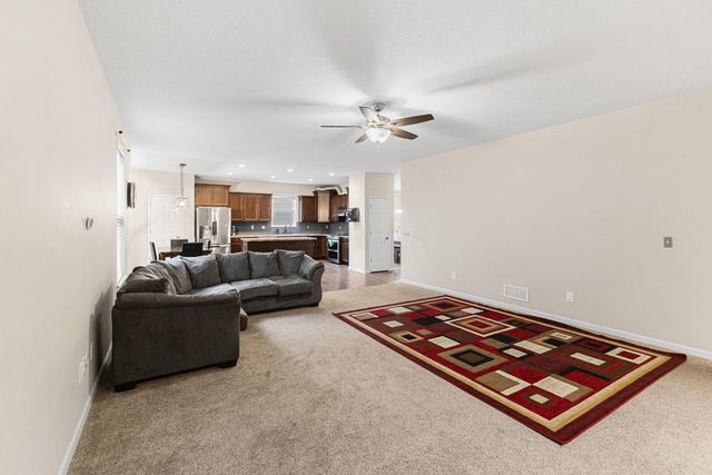 141 Mannaseh Drive W, Granville, OH 43023