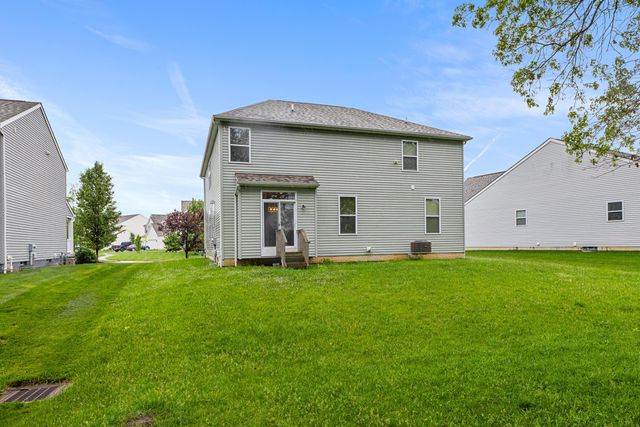 141 Mannaseh Drive W, Granville, OH 43023