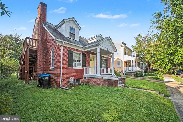 814 BROMPTON ST, Fredericksburg, VA 22401