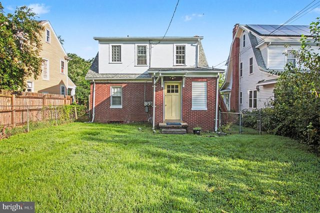 814 BROMPTON ST, Fredericksburg, VA 22401