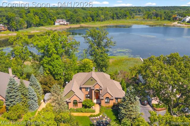 3370 Sutton Lane, Commerce Twp, MI 48390