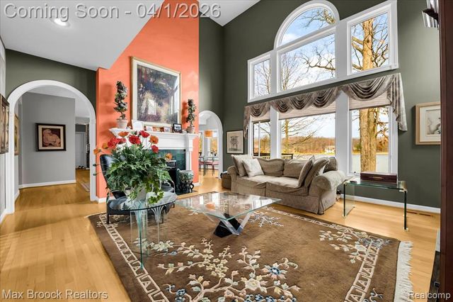 3370 Sutton Lane, Commerce Twp, MI 48390