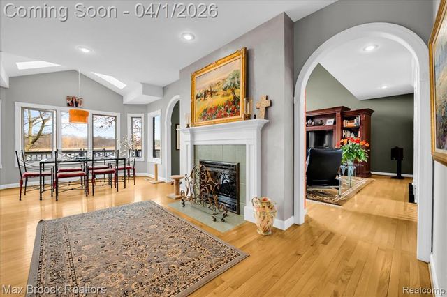 3370 Sutton Lane, Commerce Twp, MI 48390