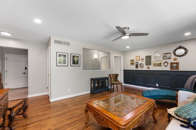 852 N Caddy Ln, Wichita, KS 67212