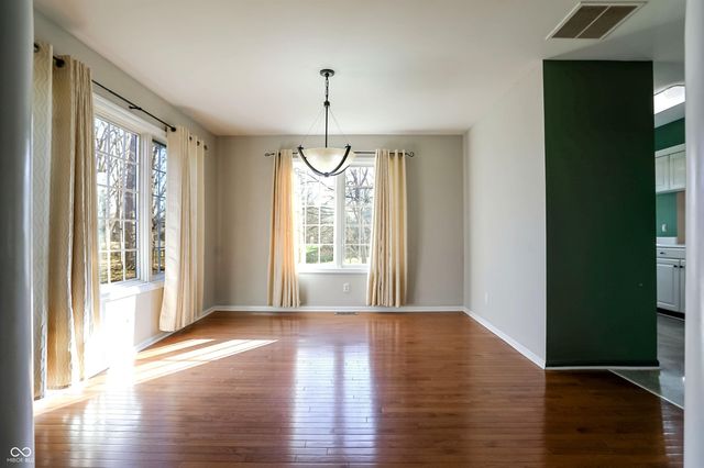 1146 Timber Grove Place, Beech Grove, IN 46107