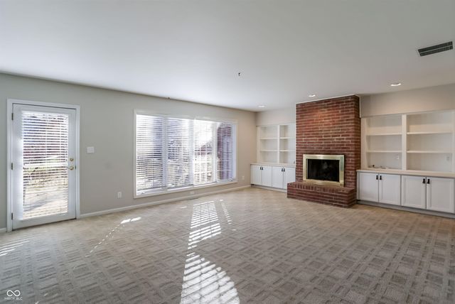 1146 Timber Grove Place, Beech Grove, IN 46107