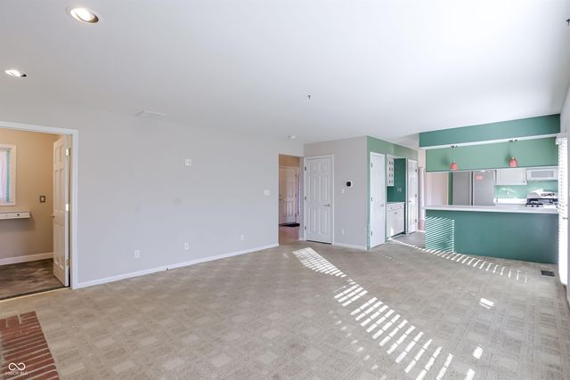 1146 Timber Grove Place, Beech Grove, IN 46107