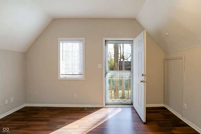 1146 Timber Grove Place, Beech Grove, IN 46107