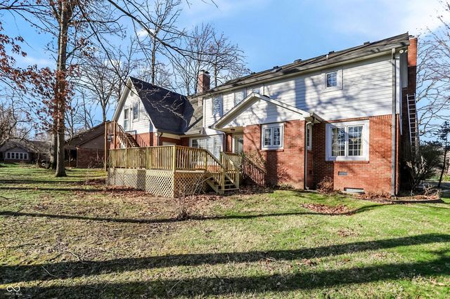 1146 Timber Grove Place, Beech Grove, IN 46107