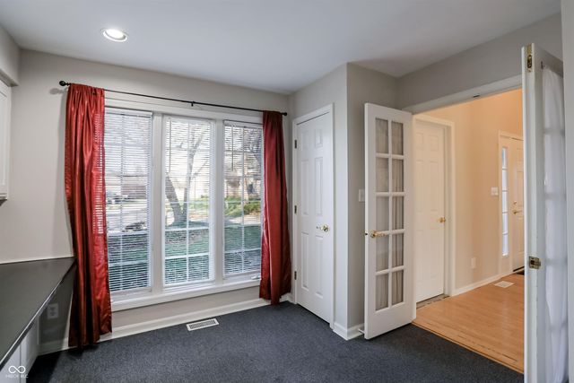 1146 Timber Grove Place, Beech Grove, IN 46107