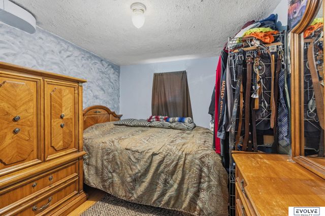2408 Crawford Street, Bellevue, NE 68005
