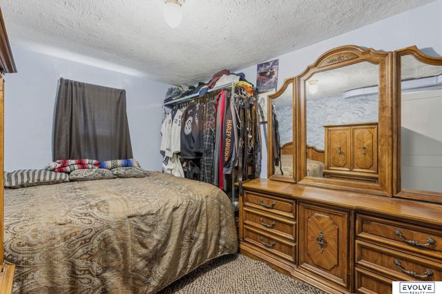 2408 Crawford Street, Bellevue, NE 68005