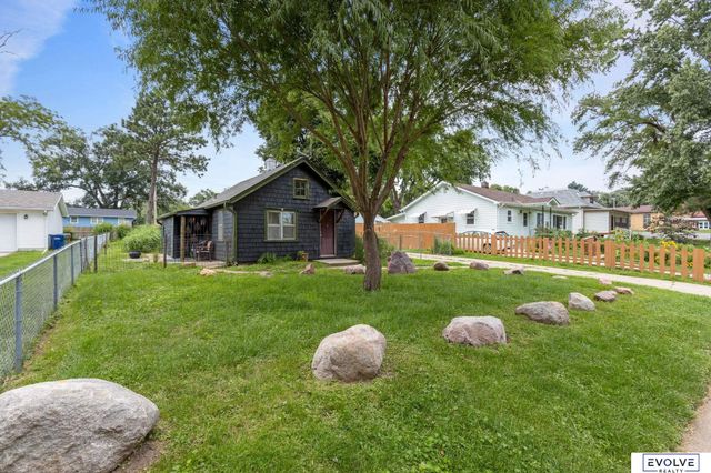 2408 Crawford Street, Bellevue, NE 68005